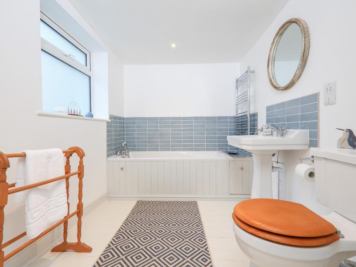 Ferienwohnung The Corner House Dartmouth Exterior foto